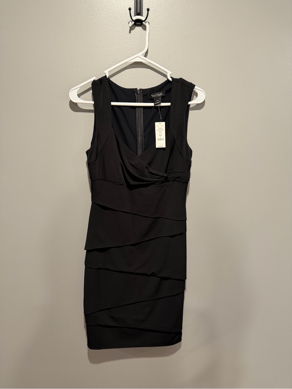 NWT White House Black Market Black Sleeveless Sheath Dress size 6